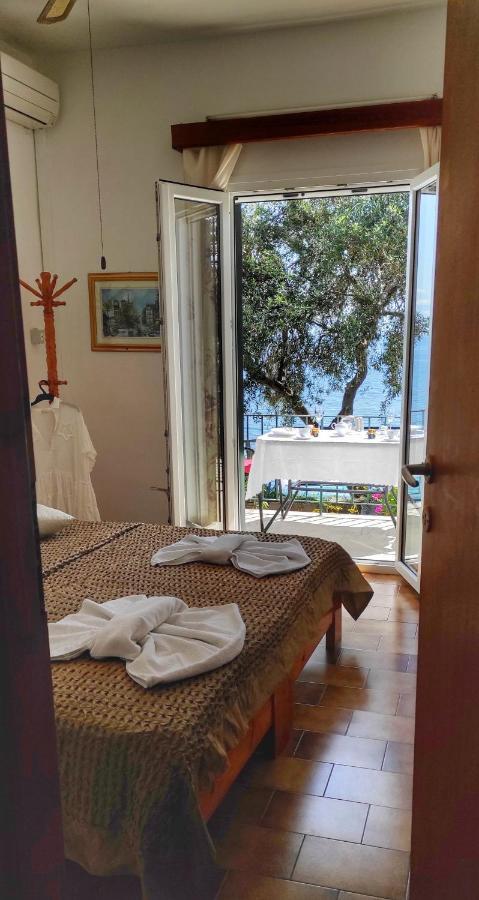 Villa Fourtuna Apartment Agios Ioannis Peristeron  Exterior photo