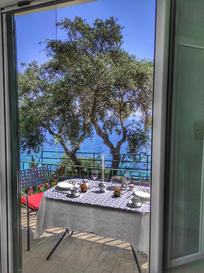 Villa Fourtuna Apartment Agios Ioannis Peristeron  Exterior photo