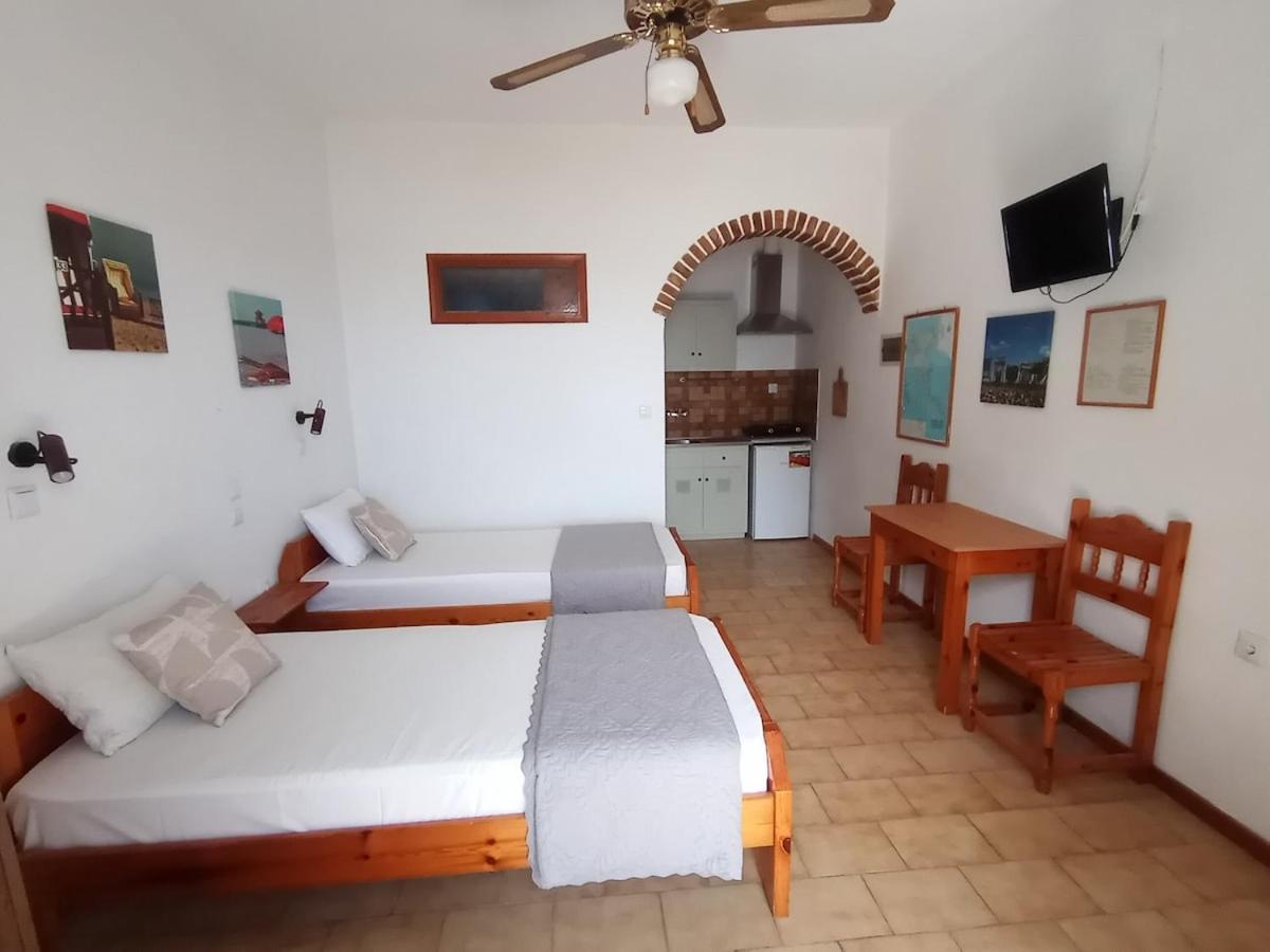 Villa Fourtuna Apartment Agios Ioannis Peristeron  Exterior photo
