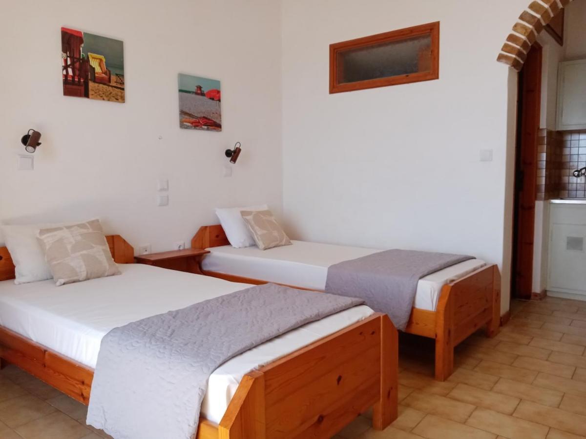 Villa Fourtuna Apartment Agios Ioannis Peristeron  Exterior photo